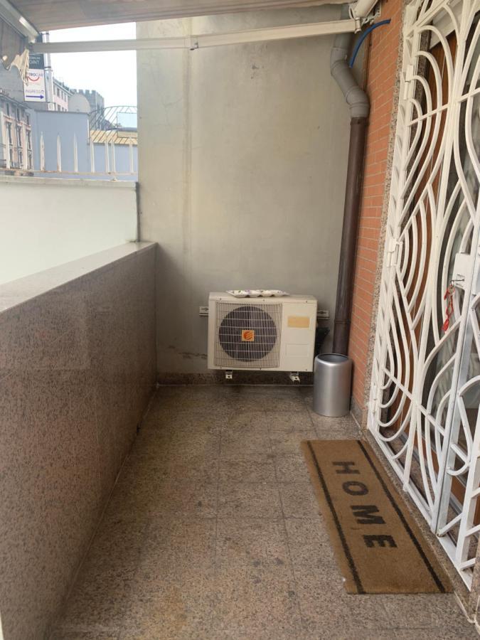 New Luxury Apartment, Milan City Center Екстериор снимка