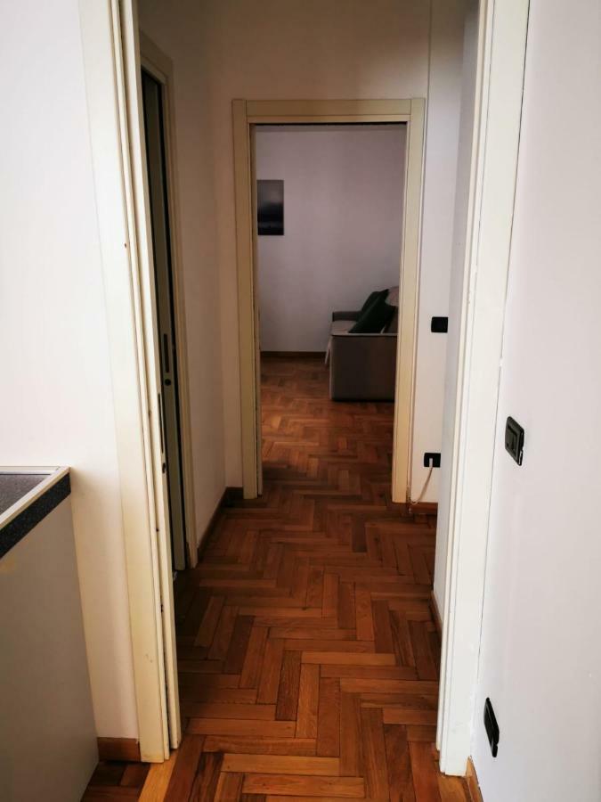 New Luxury Apartment, Milan City Center Екстериор снимка